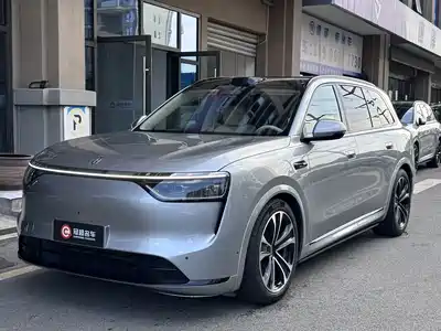 AITO Wenjie M8 2025