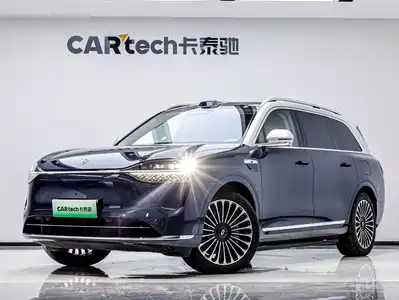 AITO Wenjie M9 2025