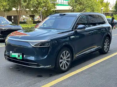 AITO Wenjie M8 2025