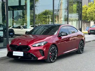 BMW M235L 2025