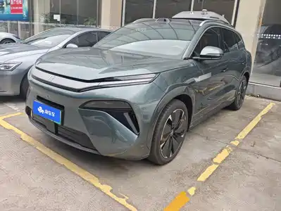 BYD Tang L 2025