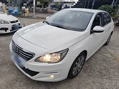 Peugeot 408 2016