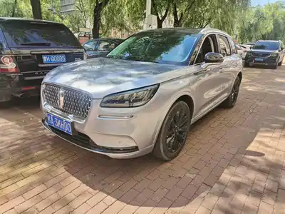 Lincoln Adventurer 2022