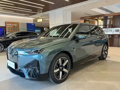 BMW iX 2025