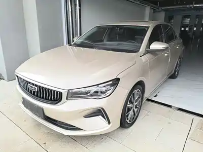Geely Emgrand 2022