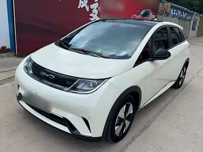BYD Dolphin 2023