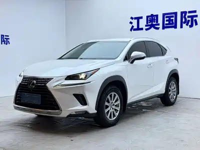 Lexus NX 2021