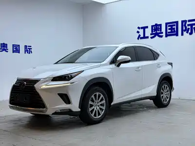 Lexus NX 2021