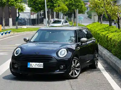 MINI CLUBMAN 2021