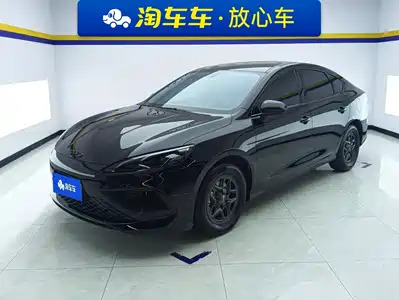 BYD Seal 05 DM-i 2025
