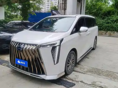 GAC Trumpchi M8 2023