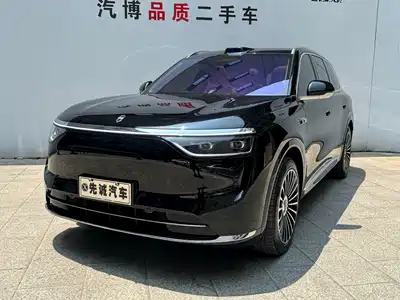 AITO Wenjie M8 2025