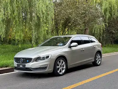 Volvo V60 2017