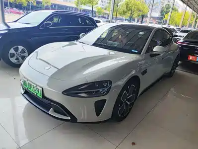 Xiaomi Auto SU7 2024