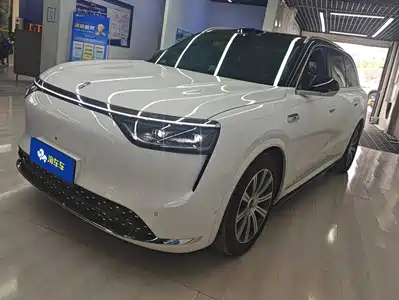 AITO Wenjie M8 2025