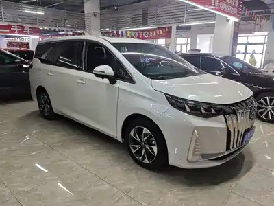 GAC Trumpchi M6 2022