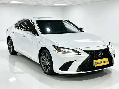 Lexus ES 2021