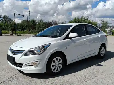 Hyundai Verna 2015