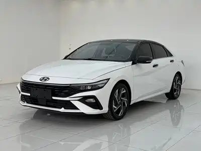 Hyundai Elantra 2024