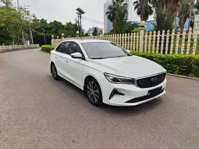 Geely Emgrand 2023