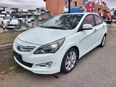 Hyundai Verna 2015