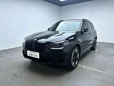 BMW iX3 2025