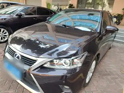 Lexus CT 2015