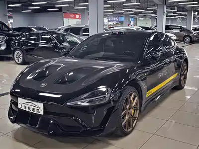 Xiaomi Auto SU7 Ultra 2025