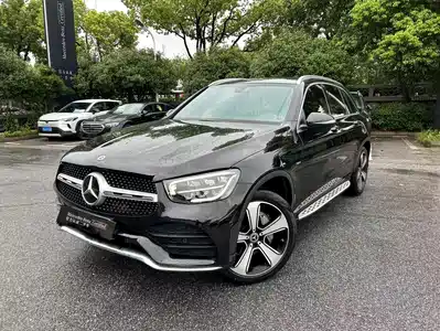 Mercedes-Benz GLC 2023