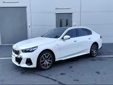 BMW i5 2026