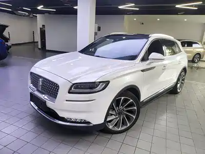 Lincoln Nautilus 2021