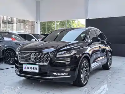 Lincoln Nautilus 2021