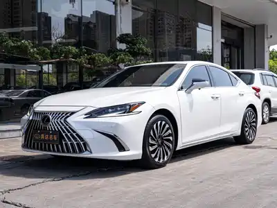 Lexus ES 2022