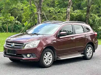 Venucia T70 2015