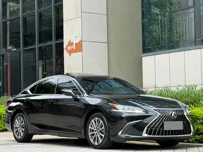Lexus ES 2024