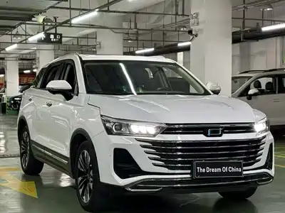 Besturn T77 2025
