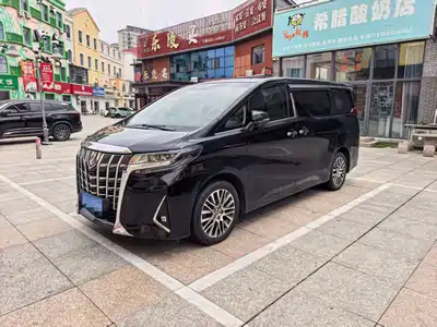 Toyota Alphard 2015