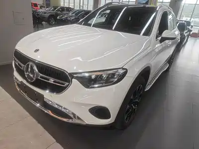 Mercedes-Benz GLC 2023