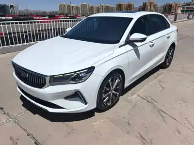 Geely Emgrand 2022