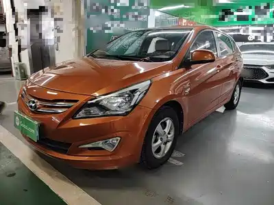 Hyundai Reina 2015
