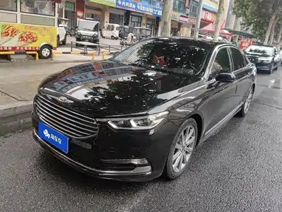 Ford Taurus 2021