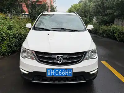 Baojun 730 2015