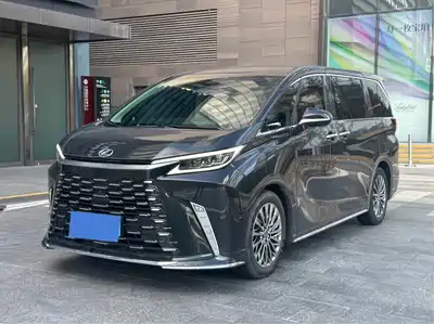 Lexus LM 2026