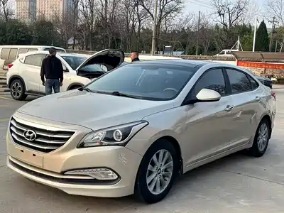 Hyundai Mistra 2014