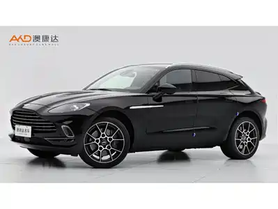 Aston Martin DBX 2021