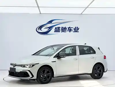 Volkswagen Golf 2024