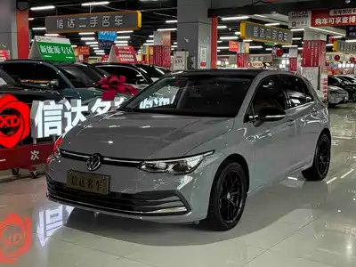 Volkswagen Golf 2024