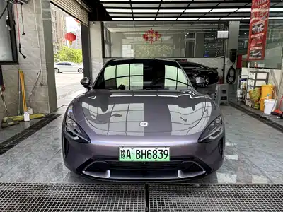 Xiaomi Auto SU7 2024