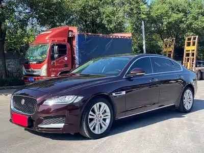 Jaguar XFL 2018