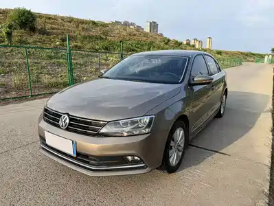 Volkswagen Sagitar 2016